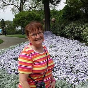 Meet your Posher, Nansii